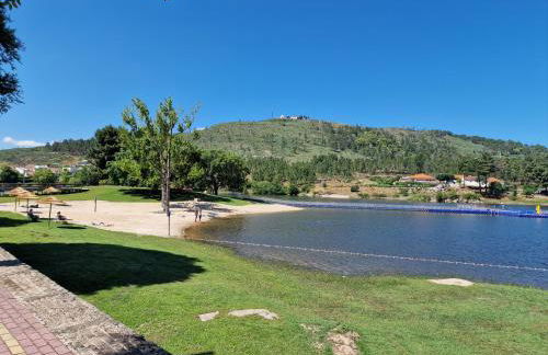 Casa Castro - Refúgio Rural em Fonte Arcada, Silêncio e Conforto - Foto 39