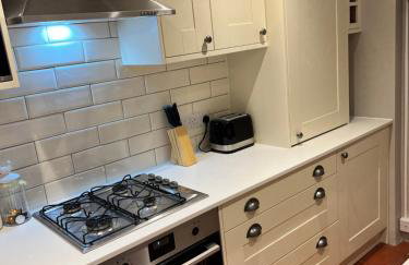 Pretty in Pink - delightful, cosy chichester house - Foto 7