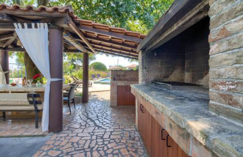 Charming villa Nera with pool and hydromassage near the beach - Foto 60