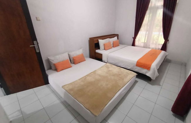 Villa ChavaMinerva Hanni Ciater with Pool - Foto 1