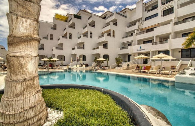 Apartment - Sleeps 4 - Jacuzzi - Terrace - Pool - Photo 17