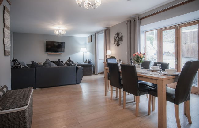 Rose Coach House - 3 Bedroom Cottage - Pendine - Foto 48