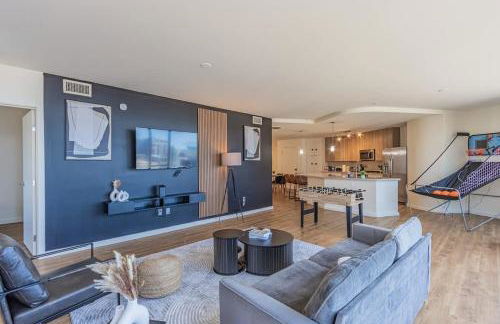 Sky Terrace DT HighRise, Gym, Pool, Parking, W-D,Golf - Photo 1