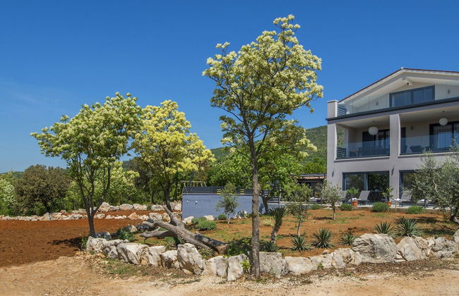 Villa with Swimming Pool, Outdoor Kitchen, Sauna, Hot Tub, Play Area, Sea View - Foto 68