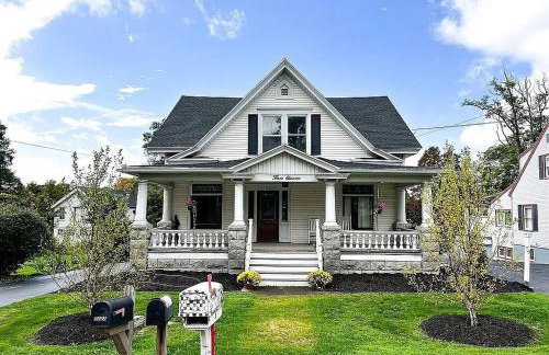 Riverside Escape with Water Access in Auburn - Foto 1