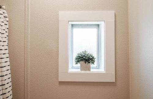 Renovated Bungalow Getaway - Foto 59