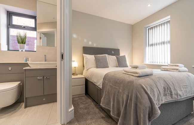 Celador Apartments - Bond House - Photo 17