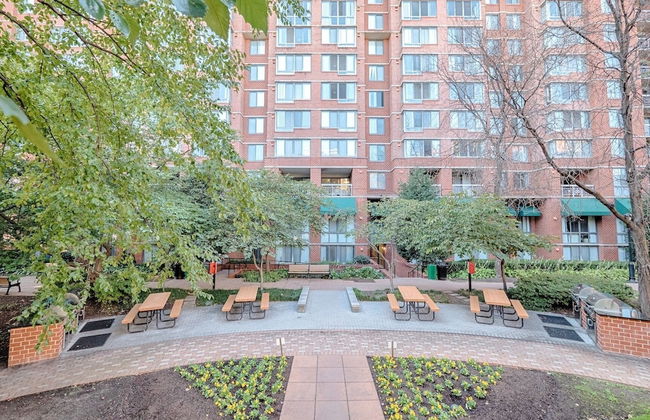 National at Courthouse - Foto 22