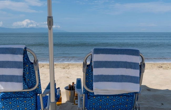 Ocean Front Condo With Pool Sleeps 6 Adults - Foto 38