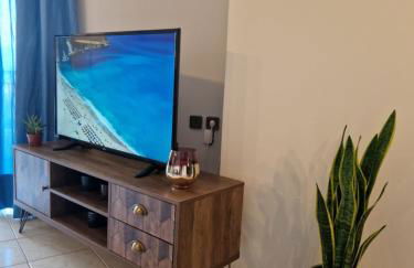 K for Karavomilos - Photo 14