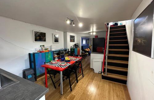 Unique Artsy 2 Bdrm Apt 1.5 mi from Downtown - Foto 24