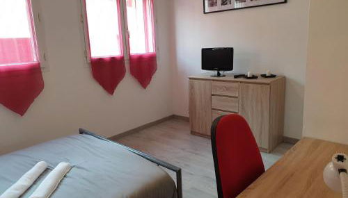 T1 Bis centre villeTarbes (logement entier) - Photo 1