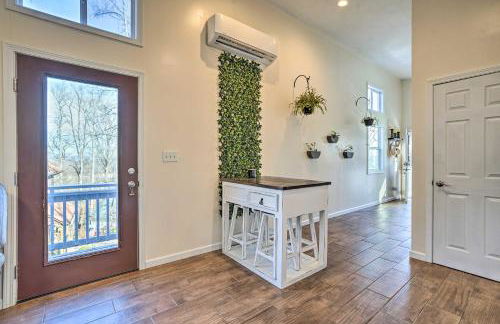 Gray Home with View of Boone Lake and Fire Pit! - Foto 6