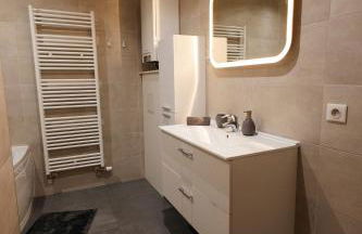 La Cure grand appartement familial 3 chambres avec terrasse et parking à 10 minutes de Colmar - Foto 21