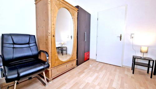 HappySide o Monteure o Zentrumsnah o WLAN o 6 Einzelbetten - Foto 4, wardrobe