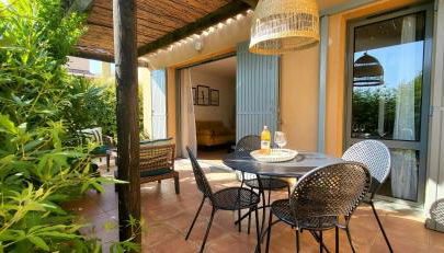 Côté Golf, bel appartement RDC avec terrasses dans Golf, piscine, tennis, à 5mn de l'Isle sur la Sorgue - Foto 5