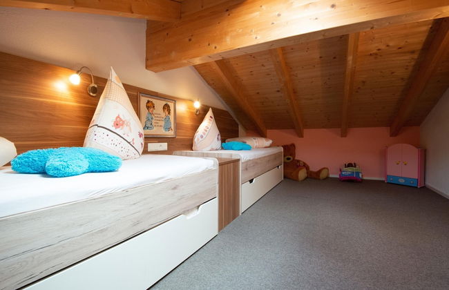 Beautiful Holiday Apartment in Umhausen With two Balconies - Foto 14