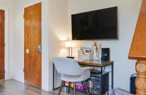 NEW! Cozy & Secluded House w/Deck - Near Yosemite! - Foto 18