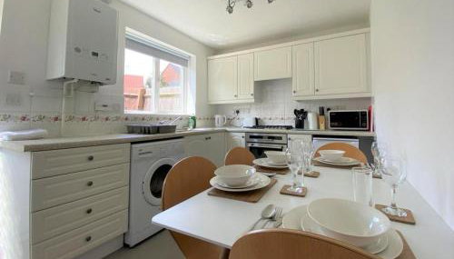 Charming Home in Wellingborough - Foto 2