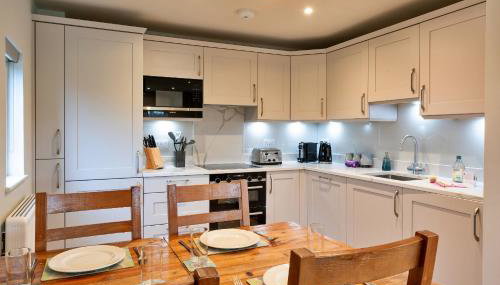 Finest Retreats - Acorn Cottage - Foto 4, dishwasher, toaster