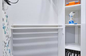 Vacay Spot Happy Escape 15 Min Beach Massage Shower Prime LOC! 6 blocks away from Bars, Nite Clubs, Res, Shops - Photo 27