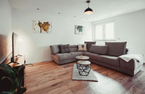 Geräumige Mosel-FeWo für die ganze Familie - Große Dachterrasse - Netflix - Waschmaschine & Trockner - Foto 13