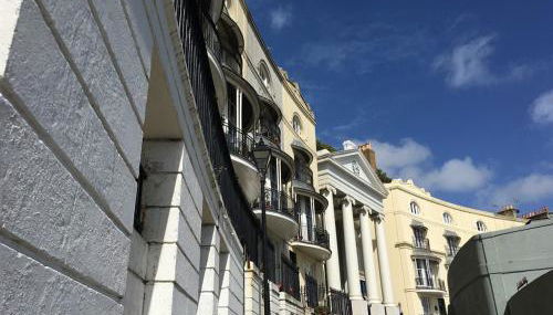 Moray Hastings - Photo 4