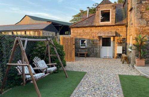 Stunning 4 Bed Pet Friendly Cottage with Hot Tub - Foto 8