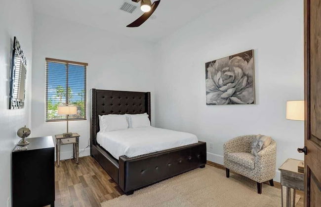 Villa Toscana by Avantstay Palatial Villa With Spa, Pool, Theater & Game Room! Permit#4769 - Foto 8