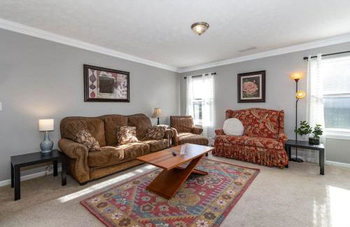 Relaxing home near Interstate - Foto 2