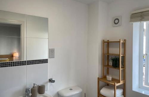 Spacious 4 Large Bedrooms Thurrock Grays 3 baths 1 ensuite Netflix Free Parking - Foto 49