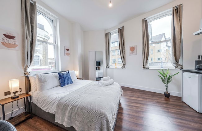 Camberwell High Spec 6-Studio Unit Block - Photo 27