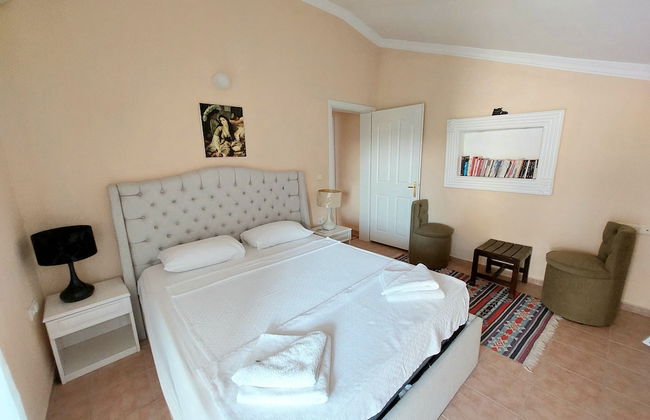 Dalyan Palace - Photo 10