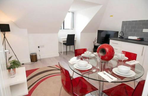 Rosey Lodge -1Bedroom Cousy Flat - Parking, Netflix, WIFI - Close to Blenheim Palace & Oxford - F5 - Photo 12