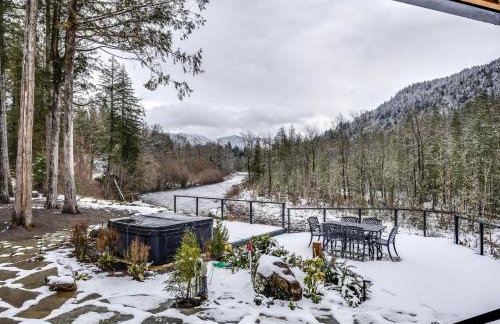 Riverside Retreat - Photo 73