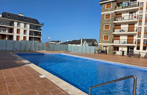 Costa Foz Apartment Playa de Llas, terraza, piscina y pista de pádel - Foto 16