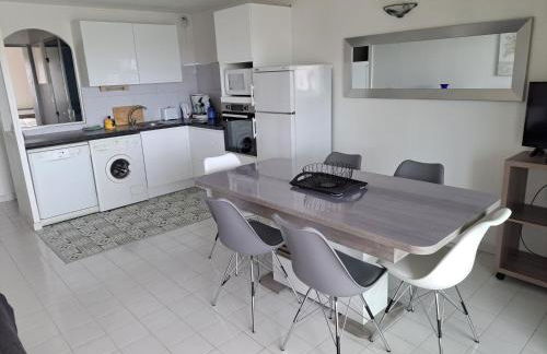 Amoureva B34, T3, vue mer, piscine, parking, clim - Photo 14