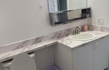 Large Studio Apartment Best Location in South Beach! - Foto 15