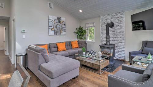 6 Mi to Camelback Slopes! Home with Game Room - Foto 4