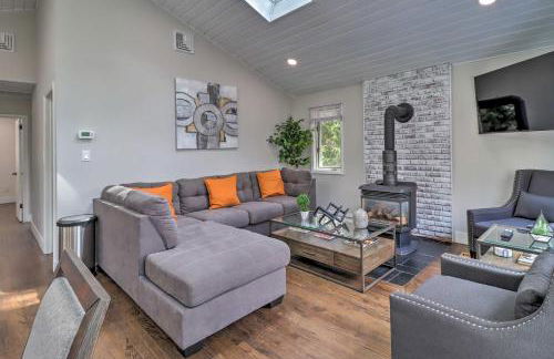 6 Mi to Camelback Slopes! Home with Game Room - Foto 4