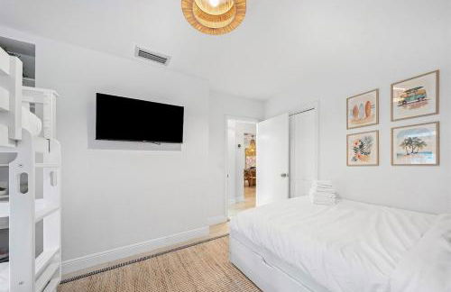 Family Oasis in Delray 4BR Private Pool - Photo 37