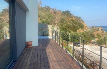 A House with A View - Foto 4