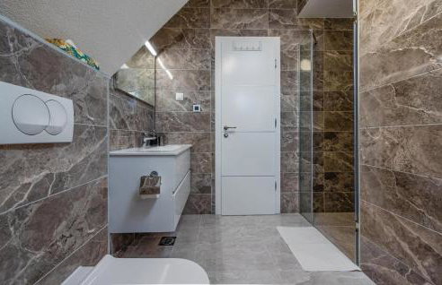Amazing Home In Debelo Brdo With Sauna - Photo 31
