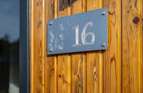 Side-by-Side Tiny Houses - Foto 16