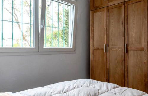 TurAlmeria - Casa Tranquila con Jardín y Aparcamiento privado - Foto 14