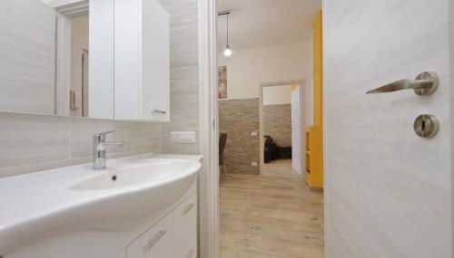 Michele Lux Lodge 6 people Spotless and Connected to Airport and Vatican - Foto 5