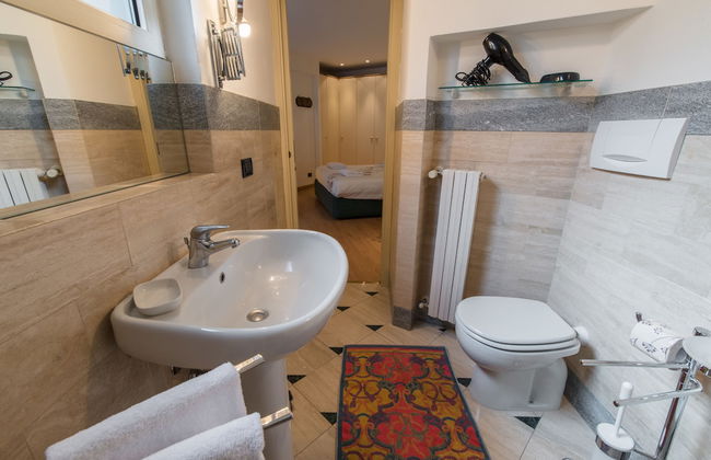 At Home Heart of Milan - Duomo Apartment - Foto 20