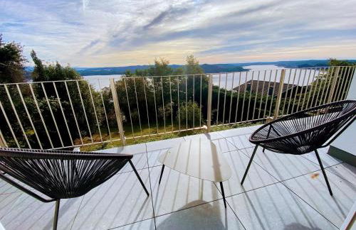Einzigartiges Haus mit wunderbaren Seeblick auf Lago Maggiore - Foto 1