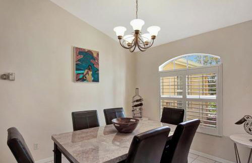 SUPERB VILLA WITH PRIVATE POOL IN NAPLES - Photo 13