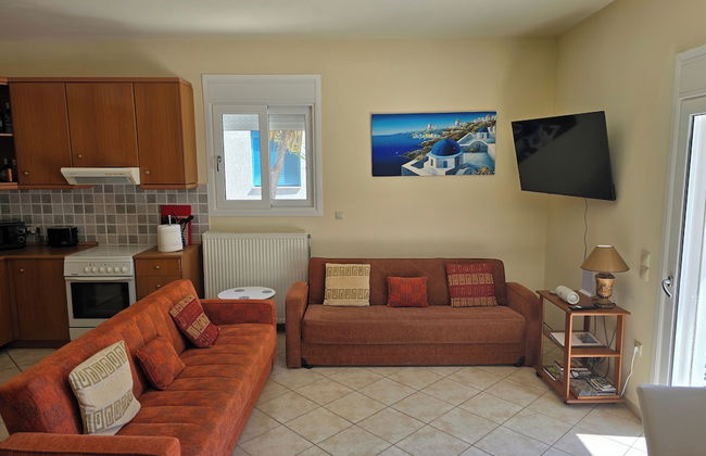 Skala - Villa - Sleeps 7 - Parking - Garden - Photo 13